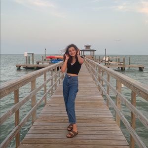 Meet your Posher, Isabella